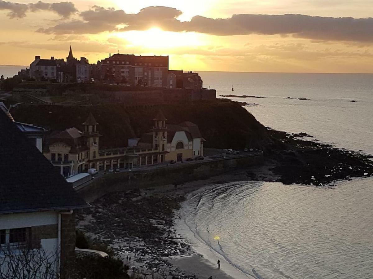 Les roches Grises, Luxueuse villa face mer, 4étoiles, SPA et jardin panoramique, société La Clef Decamp Granville Esterno foto