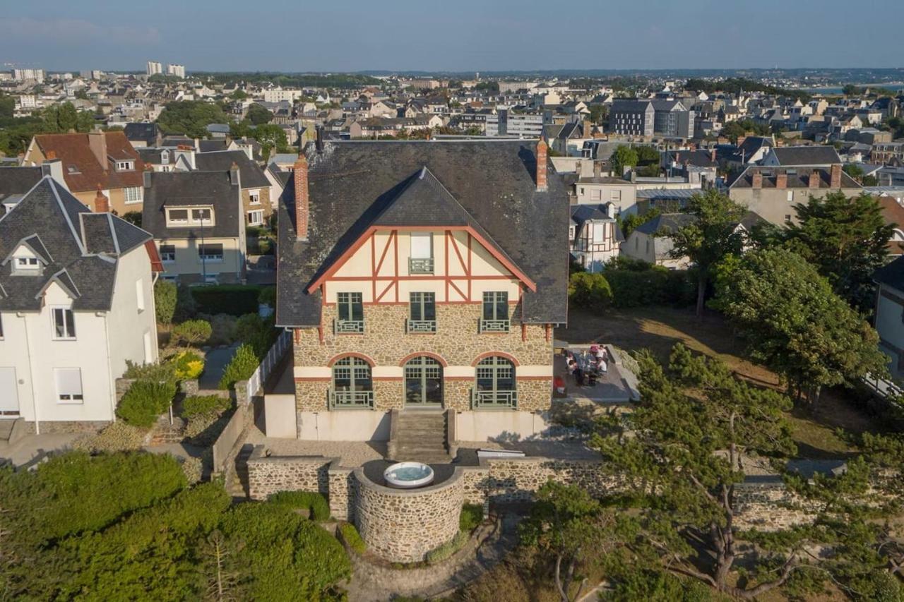 Les roches Grises, Luxueuse villa face mer, 4étoiles, SPA et jardin panoramique, société La Clef Decamp Granville Esterno foto