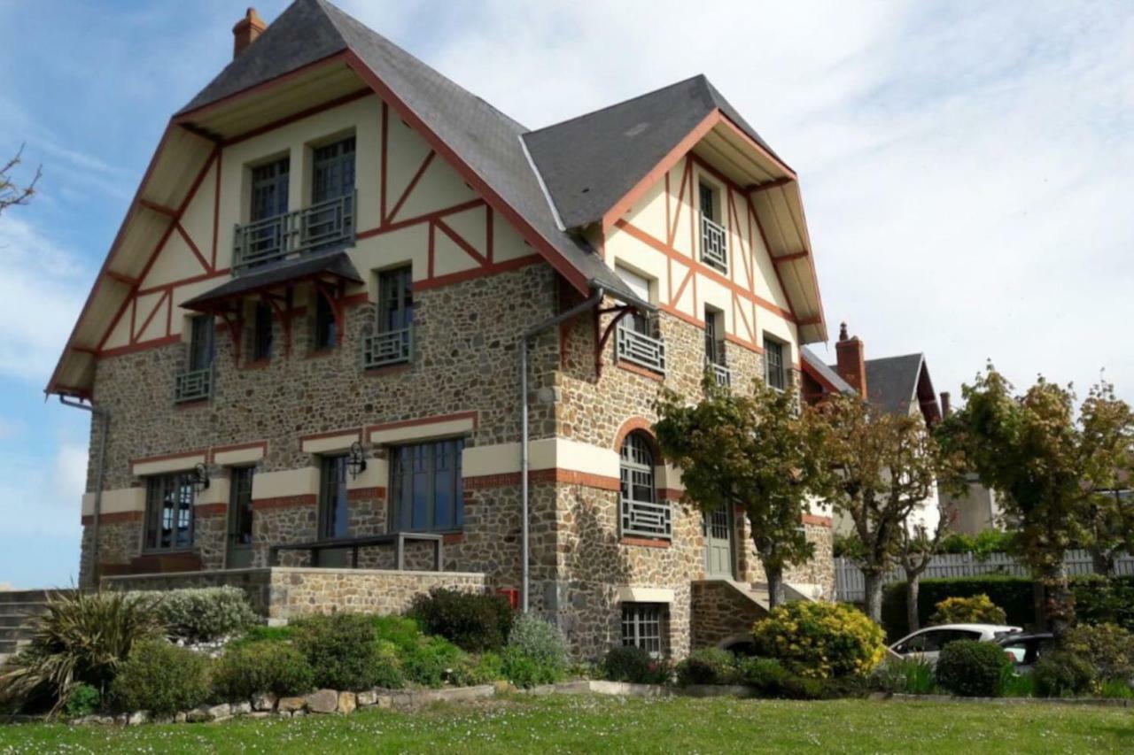 Les roches Grises, Luxueuse villa face mer, 4étoiles, SPA et jardin panoramique, société La Clef Decamp Granville Esterno foto